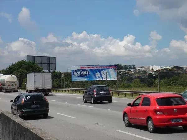 Painel Rodoviário e Front Light Rodovia Ayrton Senna SP-070